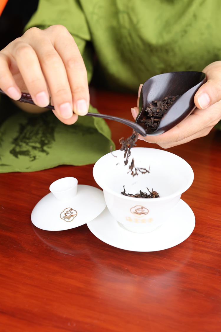 013龙聚财运-古树熟茶200 (12).jpg